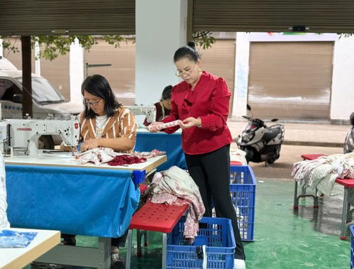 云南紅河縣 新材料技術研發(fā)引領家門口就業(yè) 車間里忙增收